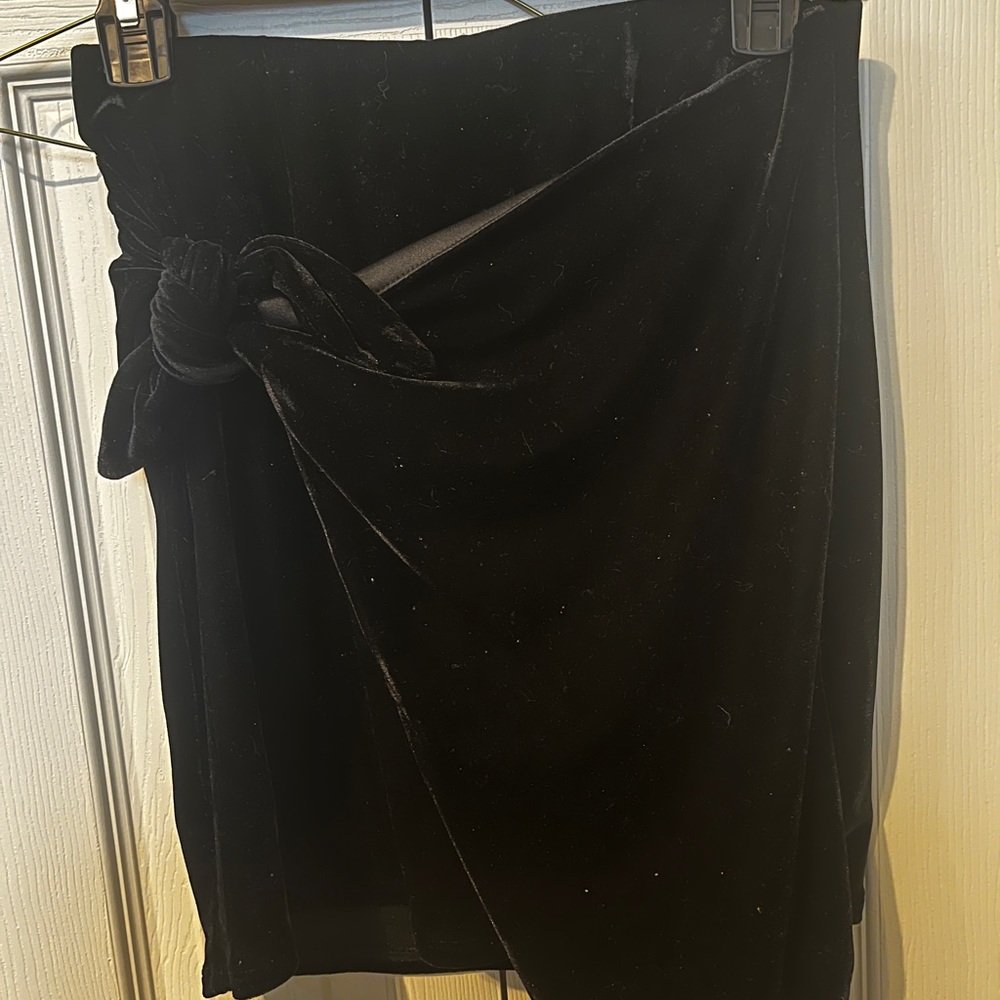 Soprano Black Asymmetrical Velvet Skirt